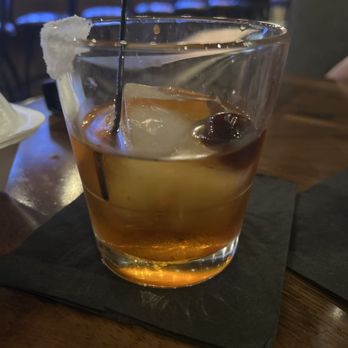 Rockwood - SWEET AN' SALTY - Sports Bars Near Me - Gainesville, Virginia