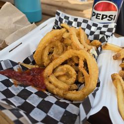 Cedar & Main - Onion rings