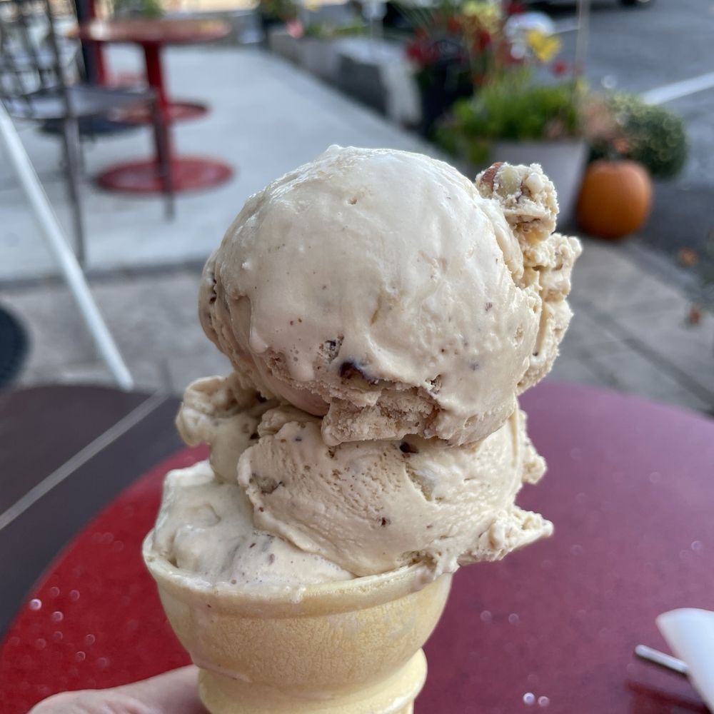 Bee-Licious - Salted caramel pecan - Ice Cream & Frozen Yogurt Near Me - Baldwinsville, New York Bee-Licious - Salted caramel pecan - Ice Cream & Frozen Yogurt Near Me - Baldwinsville, New York