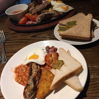 The Green Man - Regular size breakfast - Pubs Near Me - London, XGL The Green Man - Regular size breakfast - Pubs Near Me - London, XGL