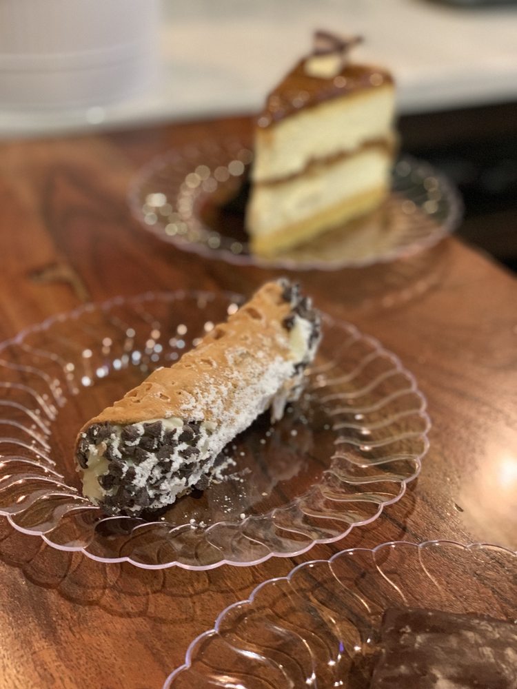 SUGARBERRY BAKERY 638 Photos & 262 Reviews Coffee & Tea 312 Sunrise Hwy, Rockville Centre