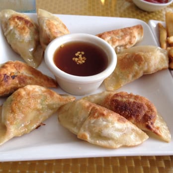 Loving Hut - Pan-fried dumplings with a yummy chili-based sauce - Vegan Near Me - Phoenix, Arizona Loving Hut - Pan-fried dumplings with a yummy chili-based sauce - Vegan Near Me - Phoenix, Arizona