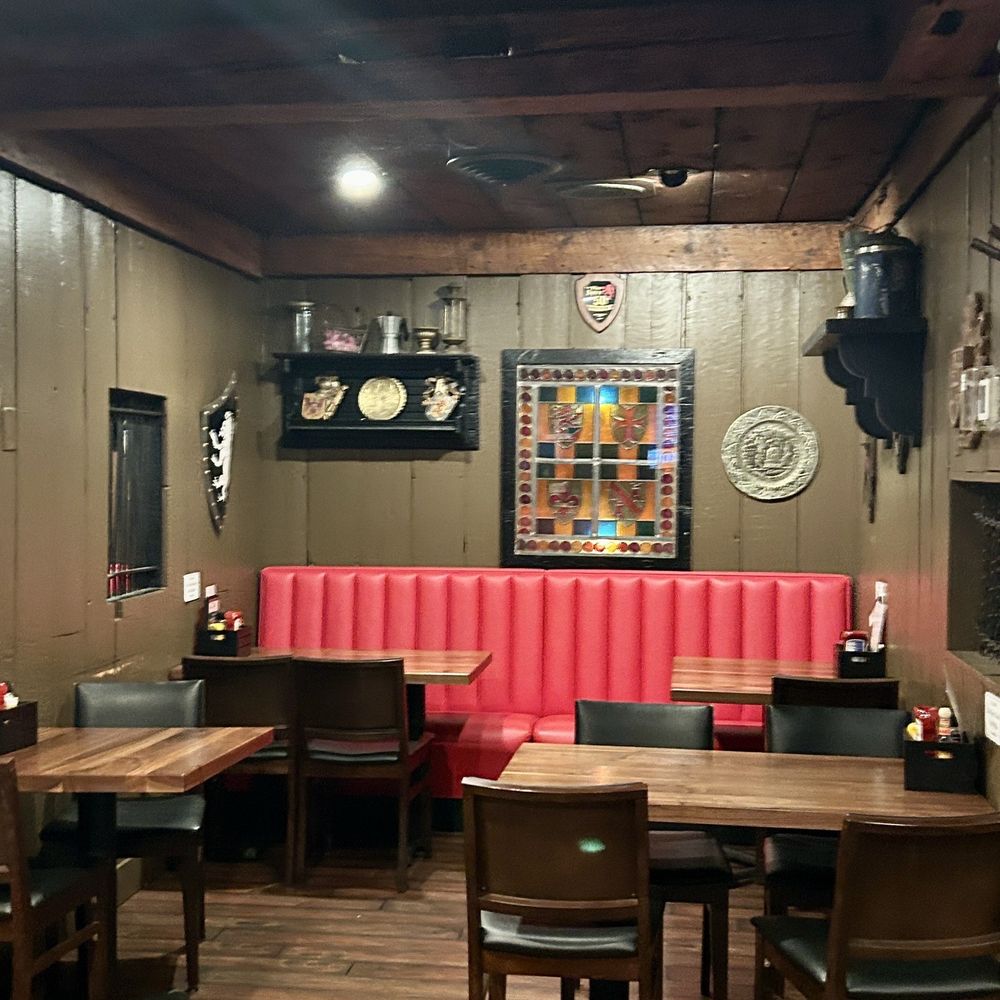 The Village Squire - Interior - Pizza Near Me - West Dundee, Illinois The Village Squire - Interior - Pizza Near Me - West Dundee, Illinois
