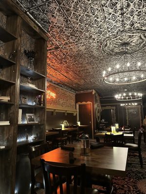 Midlina Restaurant by null