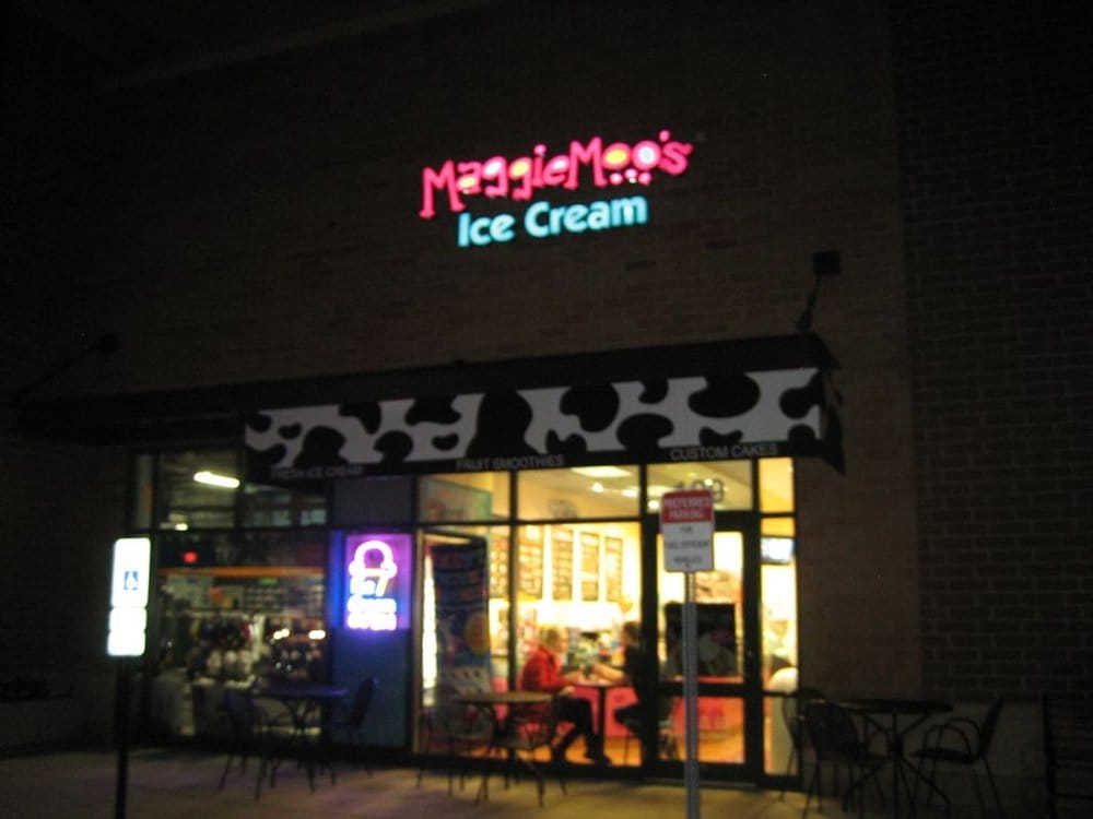 MAGGIE MOO’S ICE CREAM CLOSED Updated May 2024 27 Reviews 2555