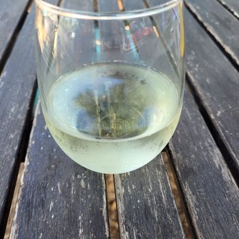 Coastal Crust - Sparkling moscato Italian wine "La Perlina" just perfectly sweet. - Pizza Near Me - Mount Pleasant, South Carolina Coastal Crust - Sparkling moscato Italian wine "La Perlina" just perfectly sweet. - Pizza Near Me - Mount Pleasant, South Carolina