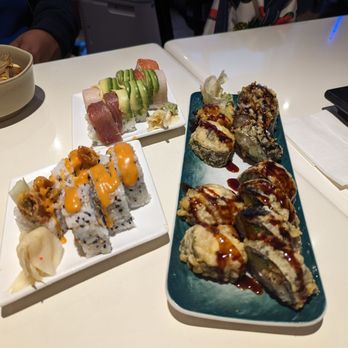 Oishii - Sushi Bars Near Me - Philadelphia, Pennsylvania Oishii - Sushi Bars Near Me - Philadelphia, Pennsylvania