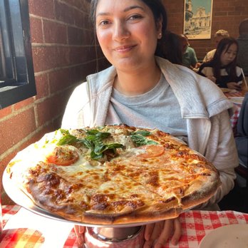 Gianni's Pizza - Italian Near Me - Monterey, California