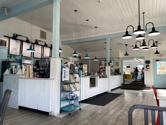 Mama Hawk's Kitchen & Coffee by null