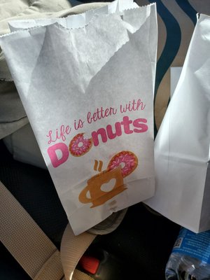 Tee's Donut's by null