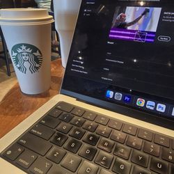 Starbuck's Coffee - Ahh working