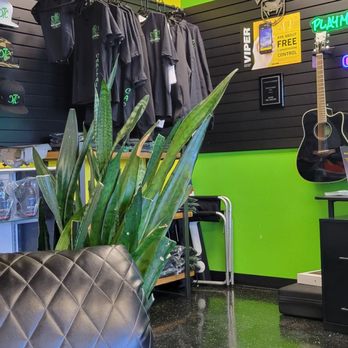 Capital Tint And Customs - Best merchandise with quality and comfort in mind - Auto Detailing Near Me - Henderson, Nevada Capital Tint And Customs - Best merchandise with quality and comfort in mind - Auto Detailing Near Me - Henderson, Nevada