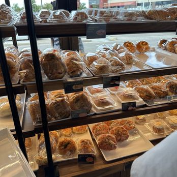 85°C Bakery Cafe-Aurora - Bakeries Near Me - Aurora, Colorado