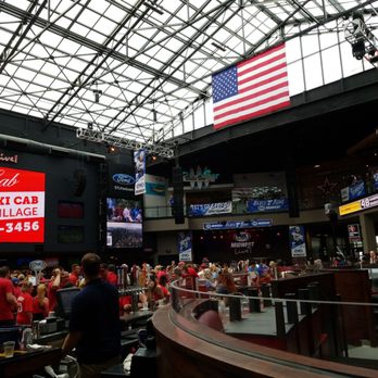 Tinsel Tavern - Sports Bars Near Me - St. Louis, Missouri Tinsel Tavern - Sports Bars Near Me - St. Louis, Missouri
