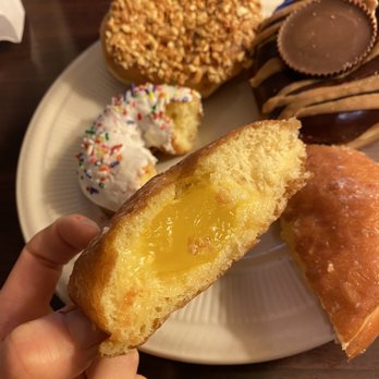 Donut Factory - Lemon Filled Donuts; consistency of filling was gummy, but appreciate the amount - Donuts Near Me - Lynnwood, Washington Donut Factory - Lemon Filled Donuts; consistency of filling was gummy, but appreciate the amount - Donuts Near Me - Lynnwood, Washington