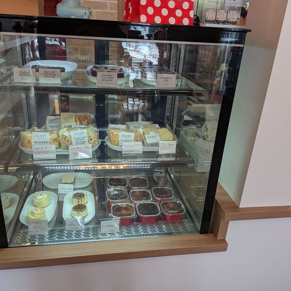Mik Café - Tres leches and brownies - Cafes Near Me - Etobicoke, Ontario Mik Café - Tres leches and brownies - Cafes Near Me - Etobicoke, Ontario