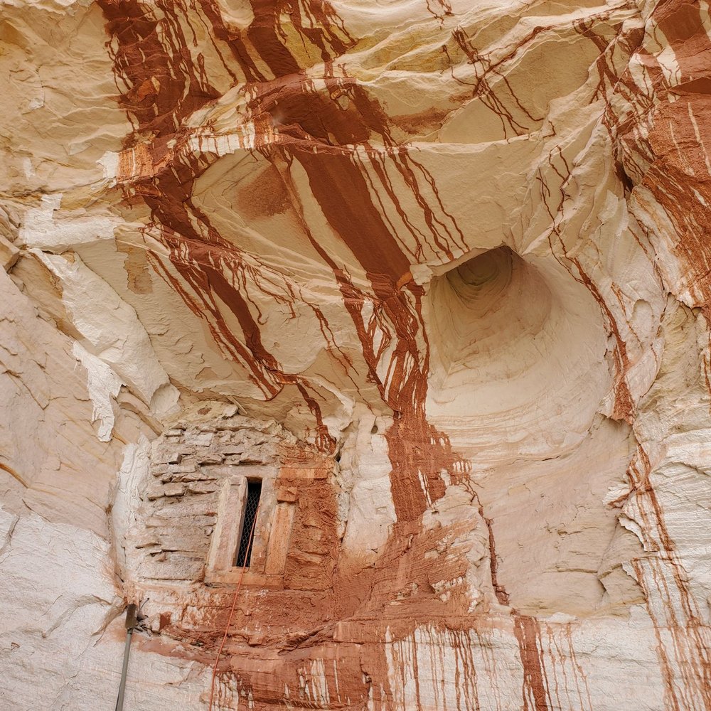 Moqui Cave - The stone looks like ice cream - Museums Near Me - Kanab, Utah Moqui Cave - The stone looks like ice cream - Museums Near Me - Kanab, Utah