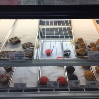 Leonard's Bakery - Bakeries Near Me - Honolulu, Hawaii Leonard's Bakery - Bakeries Near Me - Honolulu, Hawaii