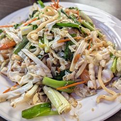 Miko's Cuisine - House Special Noodles w/ Udon noodles with lots of veggies and huge pieces of shrimp.