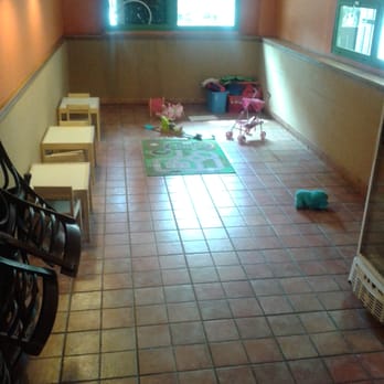 Al Passatore - Espacio de juego para los peques, ideal para comer tranquilitos! ;-P - Italian Near Me - Barcelona, B Al Passatore - Espacio de juego para los peques, ideal para comer tranquilitos! ;-P - Italian Near Me - Barcelona, B