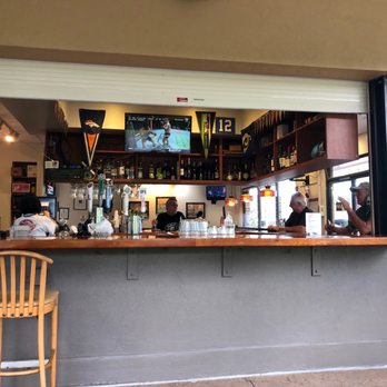 Big City Diner - Kailua - The bar from the outside dining area - Diners Near Me - Kailua, Hawaii