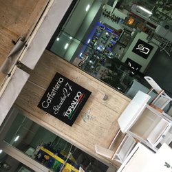 Ottimo caffè e un locale molto carino, un baretto di quartiere davvero ottimo!