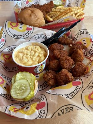 Dave's Hot Chicken by null