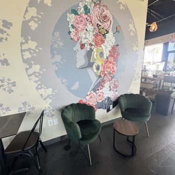 Maggie's Favorite - Seating - Coffee & Tea Near Me - Oakland Park, Florida Maggie's Favorite - Seating - Coffee & Tea Near Me - Oakland Park, Florida