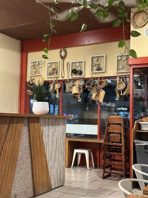 OH MAI VIETNAMESE KITCHEN DOWNTOWN by null