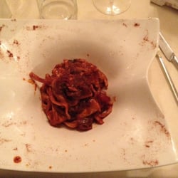Wood Restaurant - Bucatino artigianale con Tonno Rosso di Sicilia