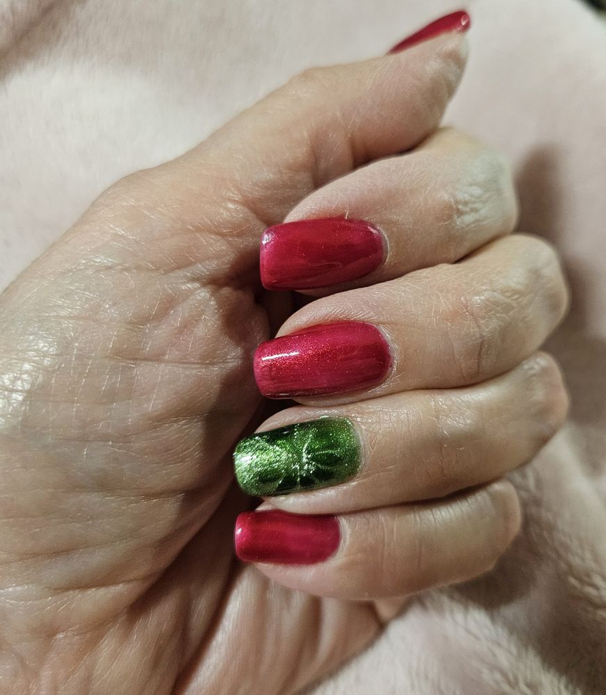 Legend Nails Logo