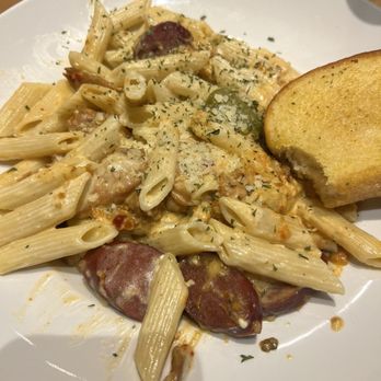 Cheddar's Scratch Kitchen - Comfort Food Near Me - Beckley, West Virginia