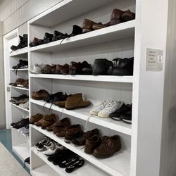 Edgewood Ranch Thrift Shop - Shoes