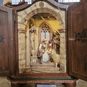Basilica Sant't Andrea della Valle - Nativity Set - Churches Near Me - Rome, RM
