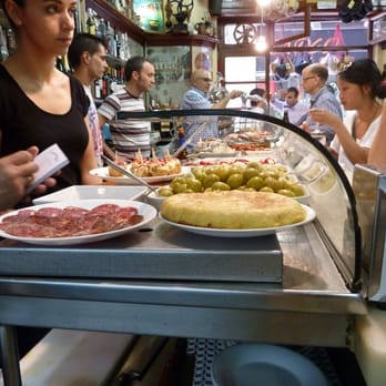 El Xampanyet - Tapas - Tapas Bars Near Me - Barcelona, B El Xampanyet - Tapas - Tapas Bars Near Me - Barcelona, B