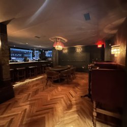 Pour Decisions Chicago - Upstairs bar