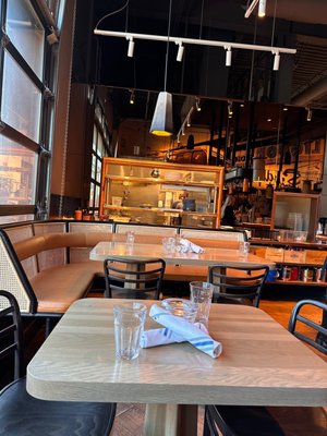 Sidebar at Surdyk’s by null