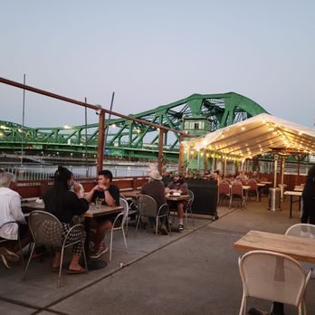 Dragon Rouge Bistro Alameda - On the patio by the estuary - Vietnamese Near Me - Alameda, California Dragon Rouge Bistro Alameda - On the patio by the estuary - Vietnamese Near Me - Alameda, California
