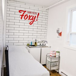 Foxy Box Laser & Wax Bar - Nanaimo - Treatment Room