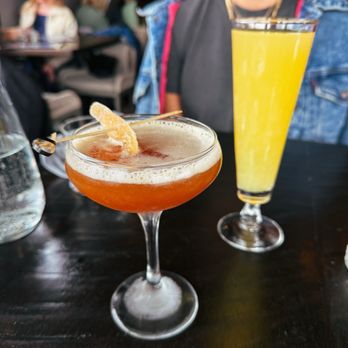 Worthington Tavern - Hot Toaddy + Mimosa - Cocktail Bars Near Me - Worthington, Ohio Worthington Tavern - Hot Toaddy + Mimosa - Cocktail Bars Near Me - Worthington, Ohio