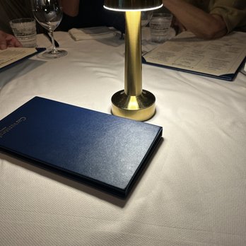 Carversteak - Romantic lighting - Steakhouses Near Me - Las Vegas, Nevada