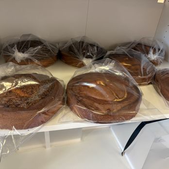 Ponce's Bakery - Take away , Prepared and Wrapped Cakes $10 each - Bakeries Near Me - Berwyn, Illinois