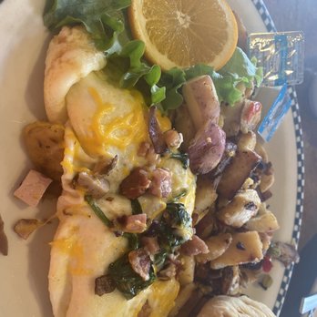 Black Bear Diner Downey - Diners Near Me - Downey, California