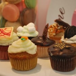 Rococoa Cafe Macarons - My kids love these mini cupcakes