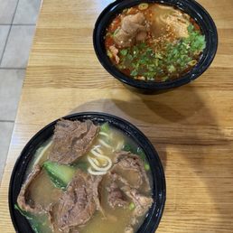Beef noodle soup and spicy chicken soup Beef noodle soup and spicy chicken soup
