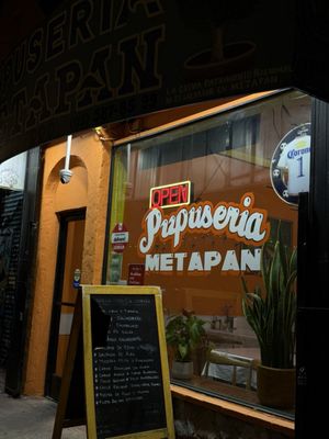 Pupusería Metapán by null