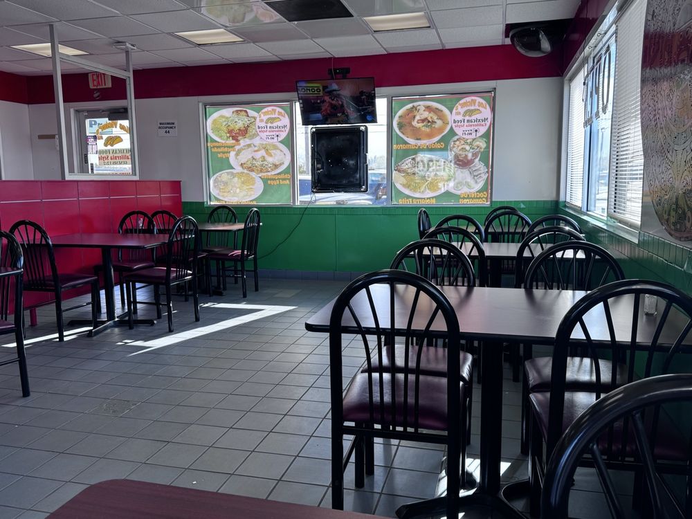 Los Victors mexican food