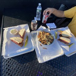 Berg's Smoked Meat & Poutine