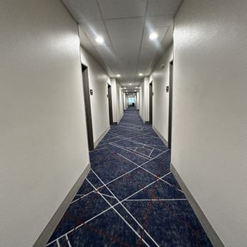 Candlewood Suites Oak Harbor - The hallway - Hotels Near Me - Oak Harbor, Washington Candlewood Suites Oak Harbor - The hallway - Hotels Near Me - Oak Harbor, Washington