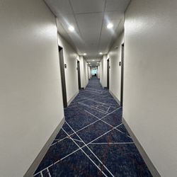 Candlewood Suites Oak Harbor - The hallway